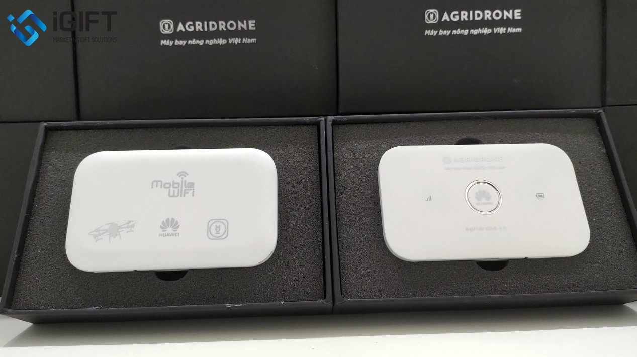 Bộ Phát Wifi Huawei In Logo Agridrone Quà tặng công nghệ doanh nghiệp