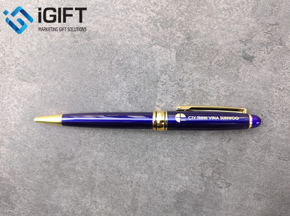 Bộ Quà Tặng Bút Ký Và Hộp Card Khắc Logo Công Ty Vina Sunwoo 2 Bộ Quà Tặng Bút Ký Và Hộp Card Khắc Logo Công Ty Vina Sunwoo Quà tặng công nghệ doanh nghiệp