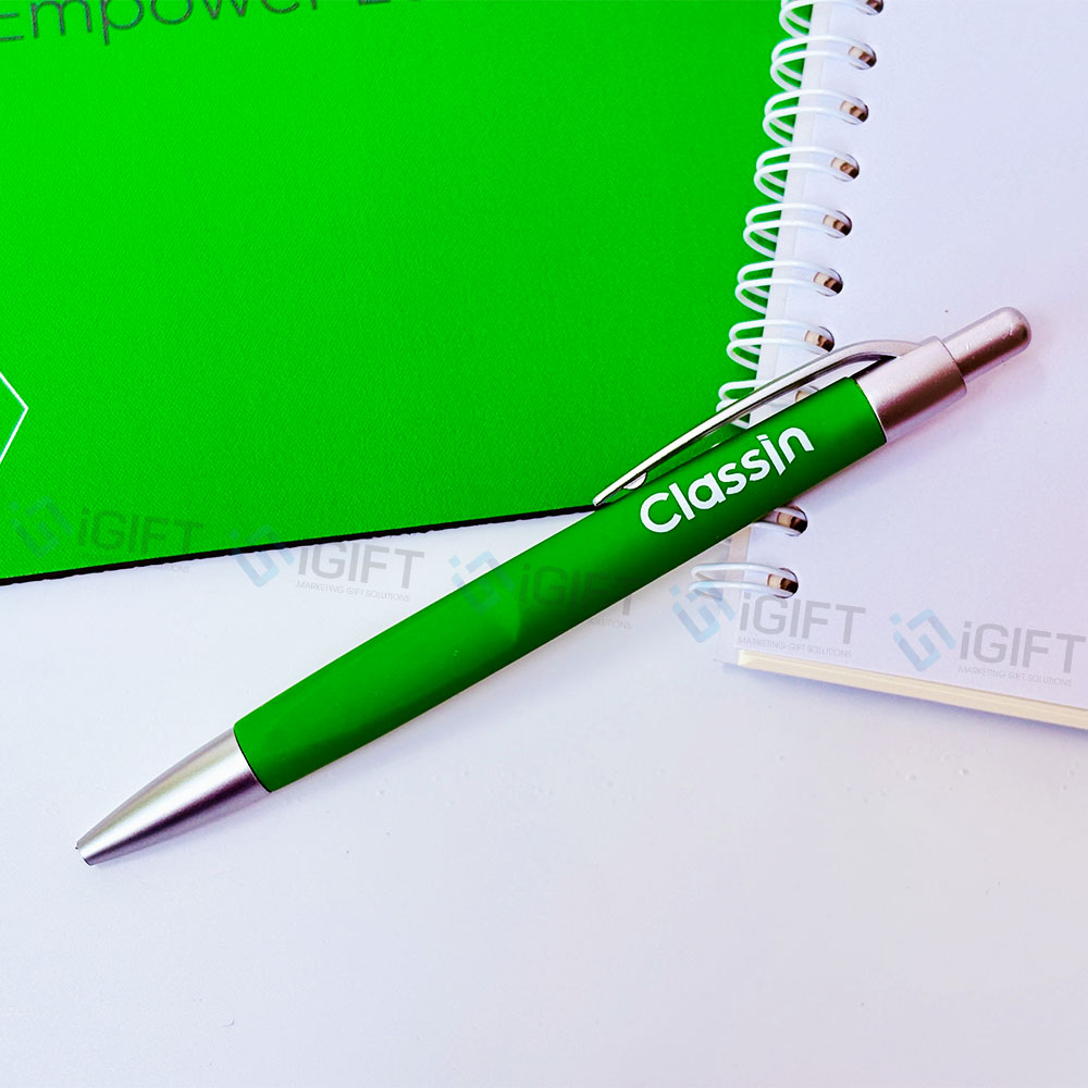 Sổ lò xo, bút bi, lót chuột cao su- In logo Classin Quà tặng công nghệ doanh nghiệp