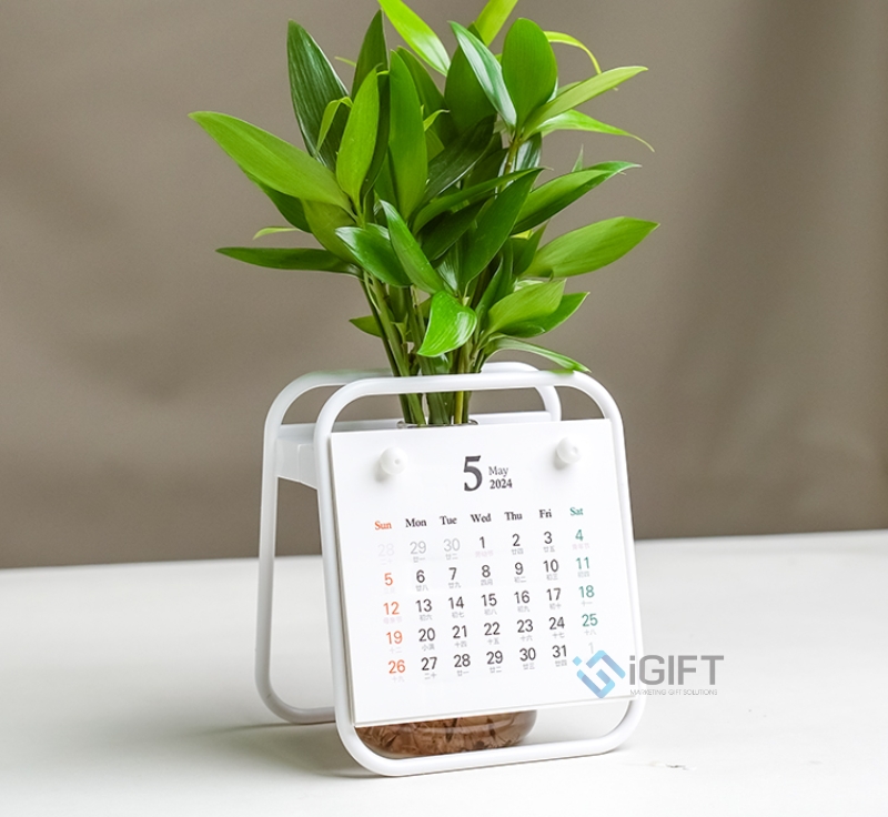 5+ Mẫu lịch để bàn mới nhất - in logo theo yêu cầu tại HCM - Hà Nội 5 5+ Mẫu lịch để bàn mới nhất - in logo theo yêu cầu tại HCM - Hà Nội Quà tặng công nghệ doanh nghiệp