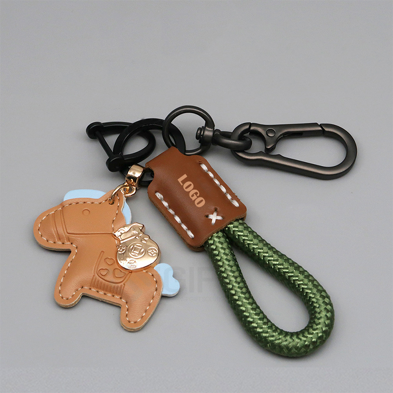 Móc khóa chú ngựa may mắn in logo theo yêu cầu