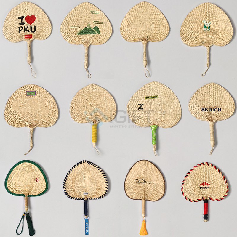 Quạt mo dân gian in logo - quà tặng tết 2026
