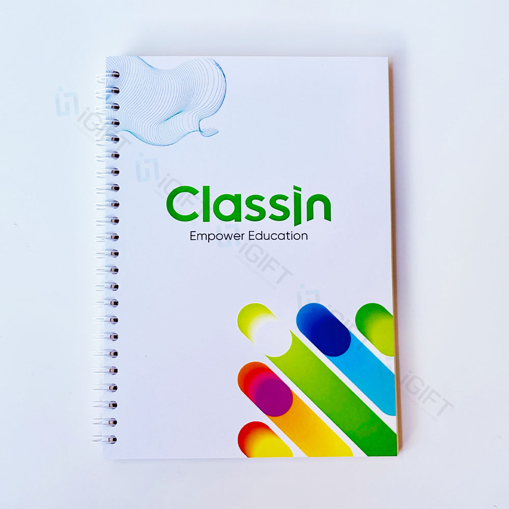 Sổ lò xo, bút bi, lót chuột cao su- In logo Classin Quà tặng công nghệ doanh nghiệp