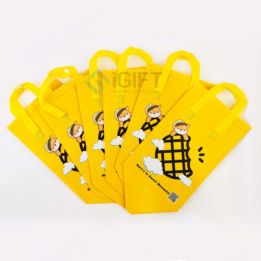 iGIFT - Xưởng sản xuất túi giữ nhiệt đựng trà sữa in logo Quà tặng công nghệ doanh nghiệp