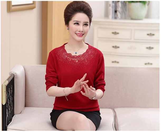 Ao len phu nu trung nien