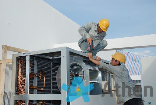 Đội ngũ kỹ thuật viên của thi công kho lạnh chuyên nghiệp làm việc cũng vô cùng chuyên nghiệp.
