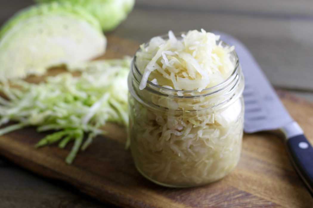 Bắp cải muối chua & giấc mơ tham lam của người Anh
