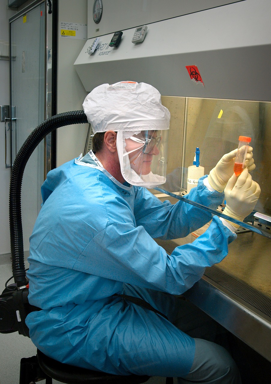 Nghề Kiểm Nghiệm Vi Sinh (Microbiologist):