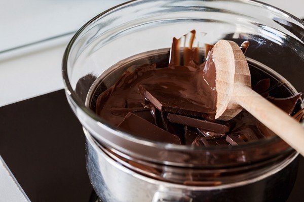 Huấn Luyện Nhiệt trong sản xuất Socola (TEMPERING)