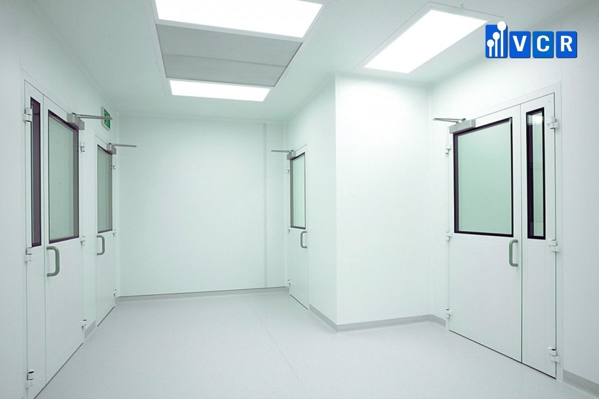 Bề mặt cửa phòng sạch