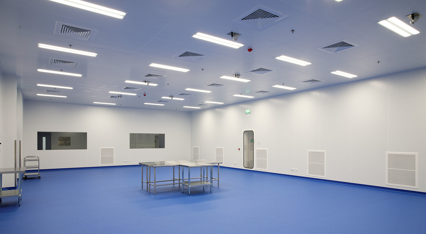 Sàn, trần và tường phòng sạch 