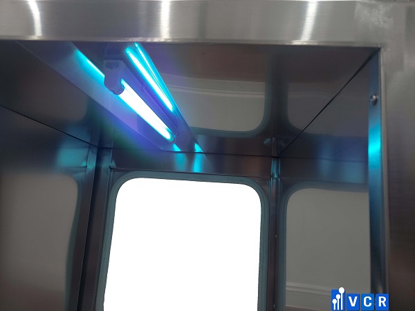 đèn UV trong pass box
