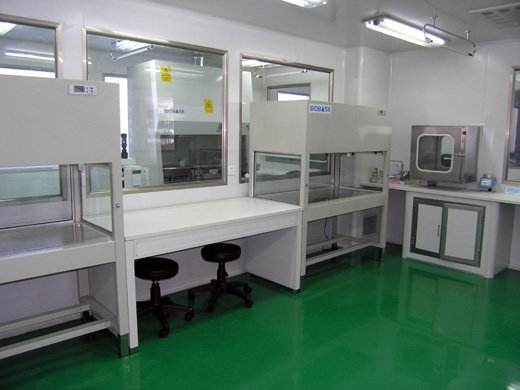 pass box phòng thí nghiệm