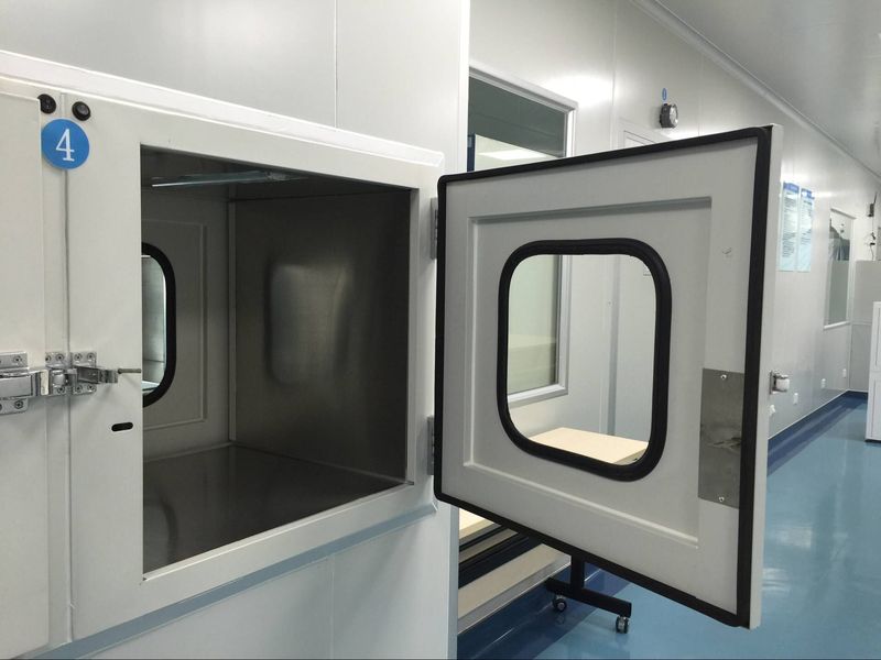 pass box trong phòng sạch