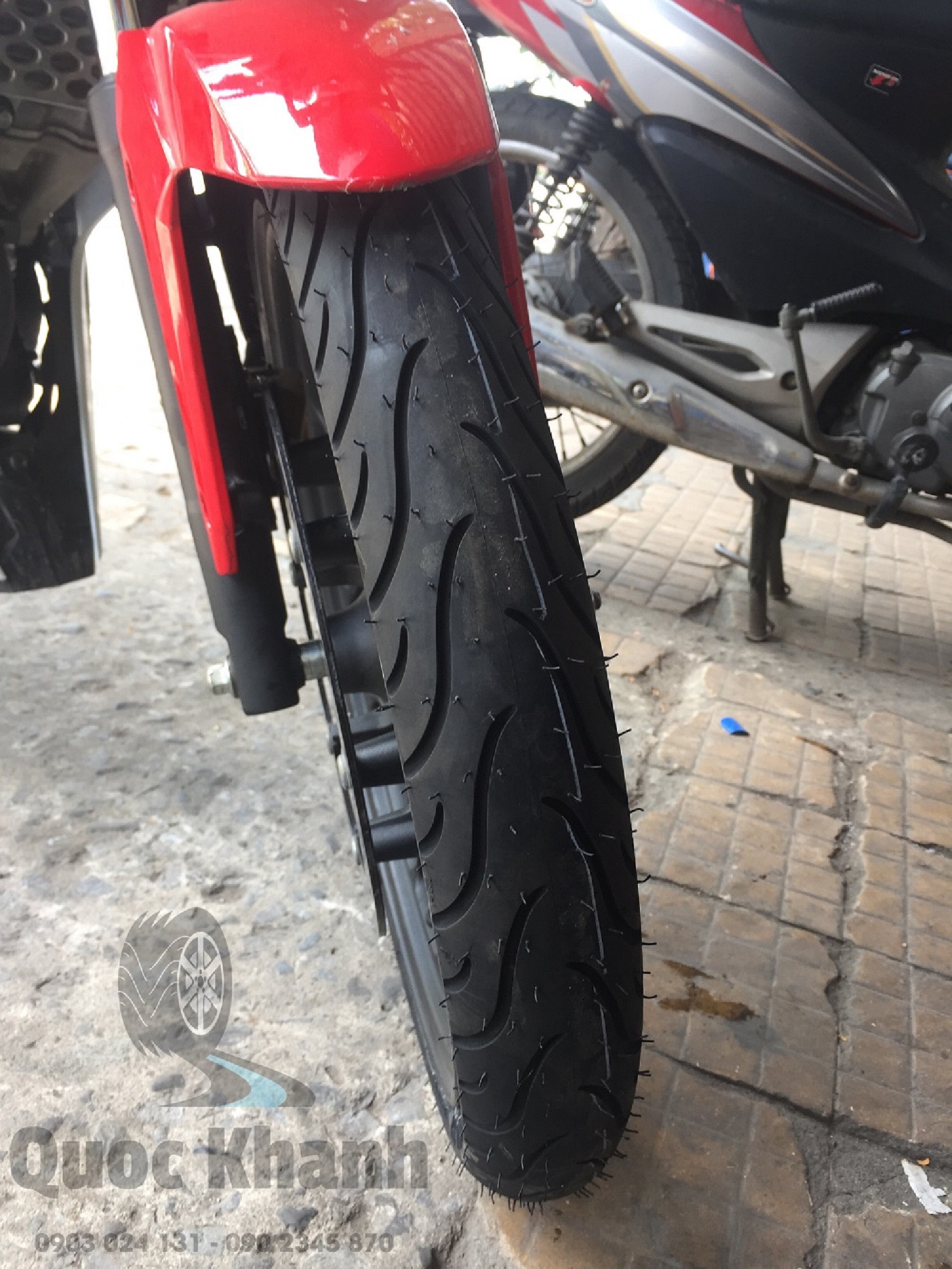 Michelin Pilot Street 60/90-17 TT dùng ruột