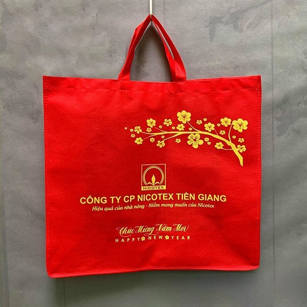 Bảng báo giá túi vải không dệt đựng quà tết theo kỹ thuật in