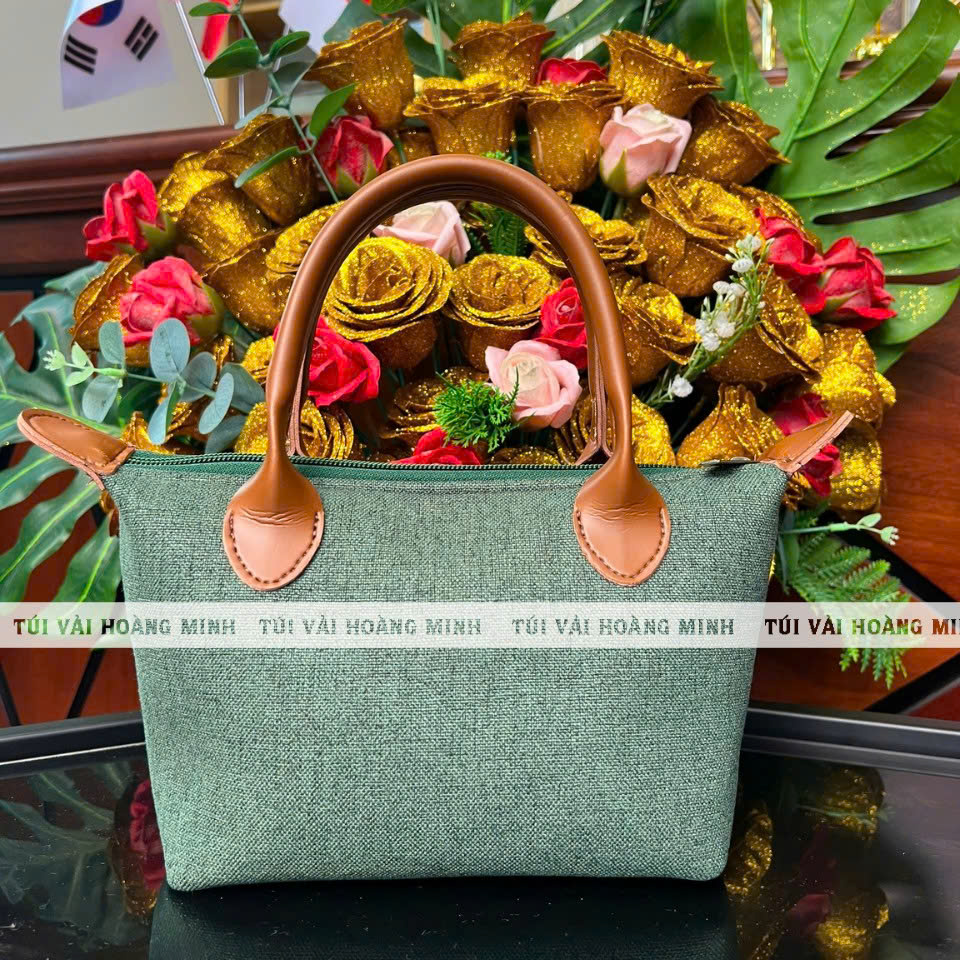 Túi Luxury Màu Xanh Lá Quai Da – Thiết Kế Sang Trọng Và Hiện Đại