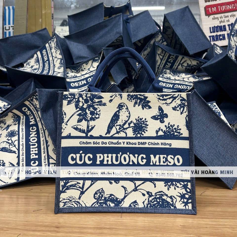 Túi Vải In Logo Cúc Phương Meso – Thiết Kế Nổi Bật Nhận Diện Thương Hiệu