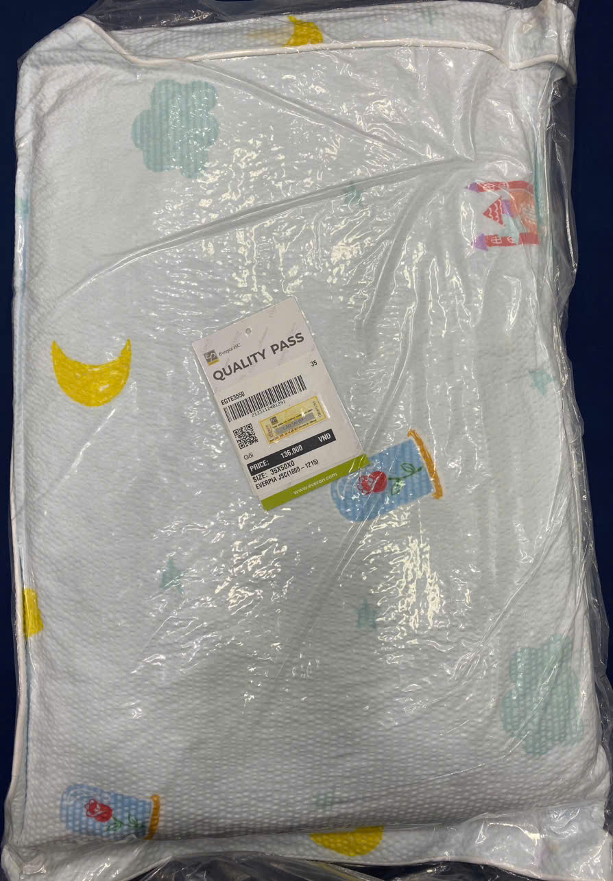 Gối trẻ em Everon (ruột gối + vỏ gối)