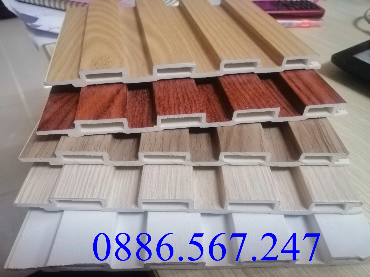 Tấm ốp lam sóng là gì? Ứng dụng thực tế của tấm ốp lam sóng