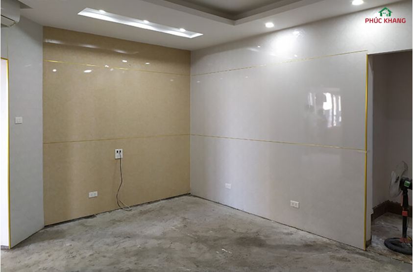 tam op tuong PVC  2
