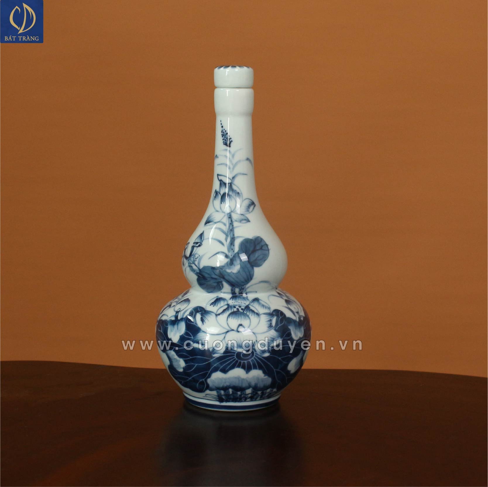 Nậm rượu thờ