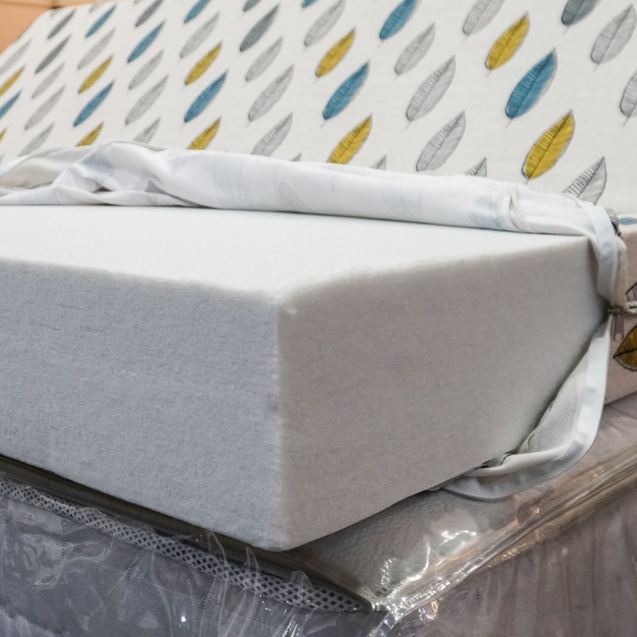 Nệm bông ép được làm từ các sợi Polyester ép cách nhiệt tạo khối vững chắc