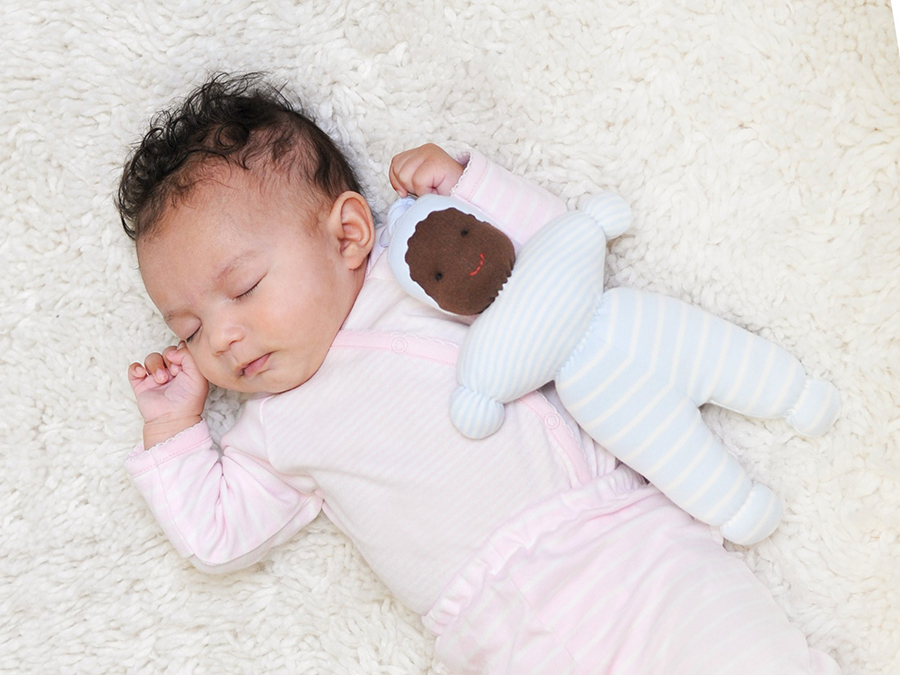 Cotton 100% lành tính được sử dụng để may các sản phẩm dành cho trẻ nhỏ