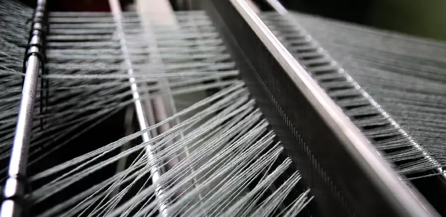 Kỹ thuật dệt sợi cotton 1/1, kết hợp sợi ngang và sợi dọc