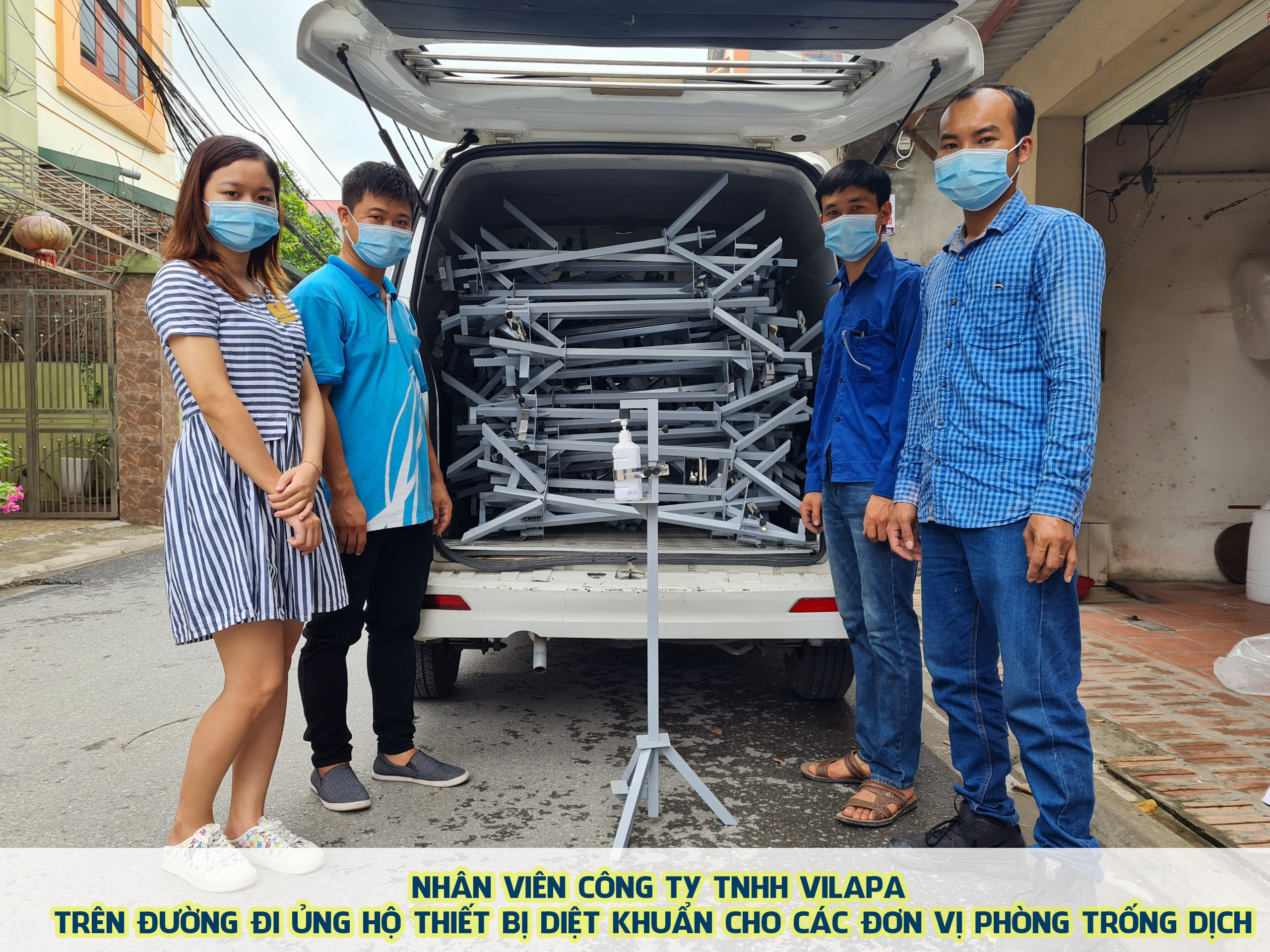 Việt Lạc trao tặng 250 thiết bị xịt sát khuẩn cho các điểm dịch Covid