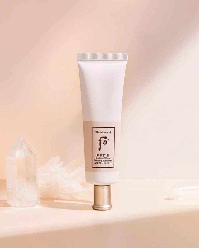 Kem chống nắng Whoo Radiant White Tone Up Sunscreen SPF50+/PA++++