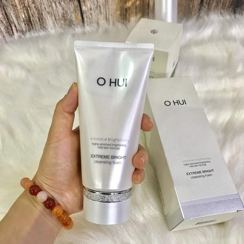 Sữa rửa mặt Extreme White Foam 