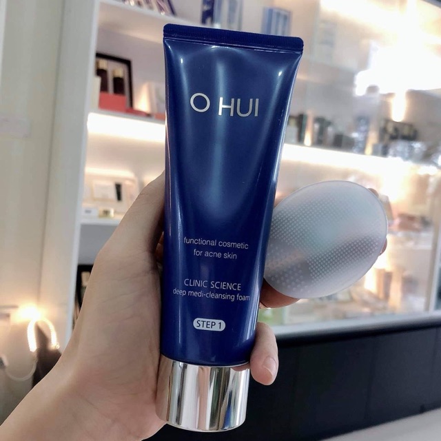 Sữa rửa mặt trị mụn Ohui Clinic Science Deep Medi-Cleansing Foam