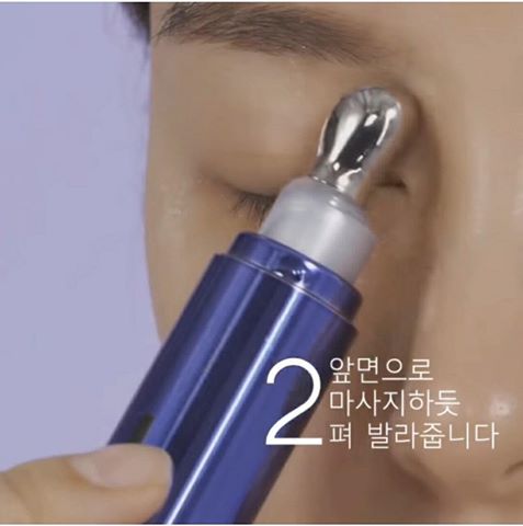 iảm nếp nhăn và vết chân chim nơi khóe mắt.