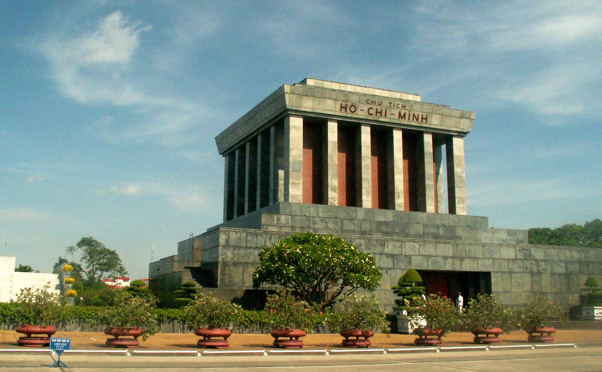Kết quả hình ảnh cho lÄng chá»§ tá»ch há» chà minh