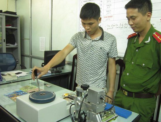 Nguy cơ mất tiền oan đang đe doạ người dùng ATM Việt Nam