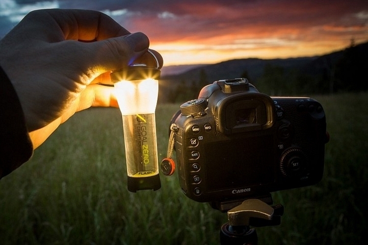 Đèn LED bỏ túi Lighthouse Micro Flash dung lượng 2600mAh chính hãng GoalZero