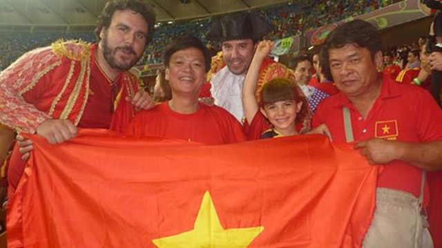 Sáng ngày 28/6, khi vòng bảng vừa kết thúc, anh cùng hai người bạn Quang Khanh và Sáng