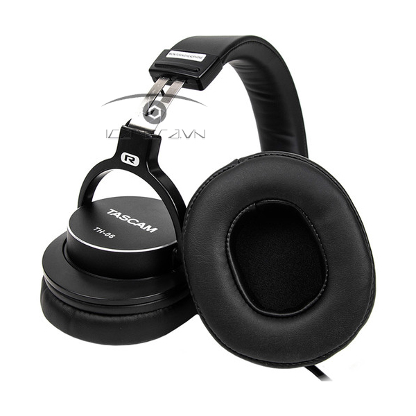 Tai nghe TASCAM TH-06