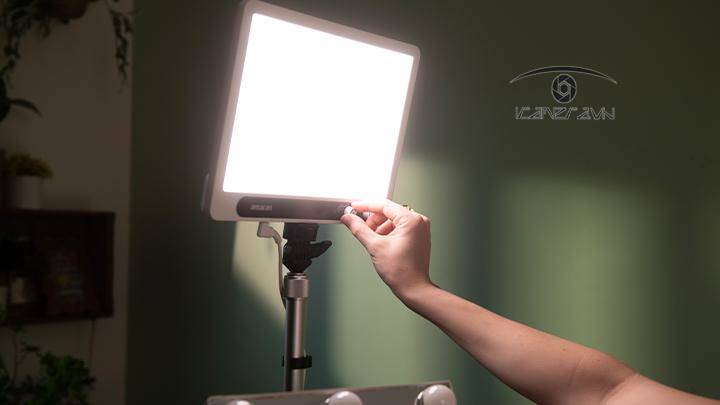 Bộ đèn Led amaran Verge và chân đỡ để bàn