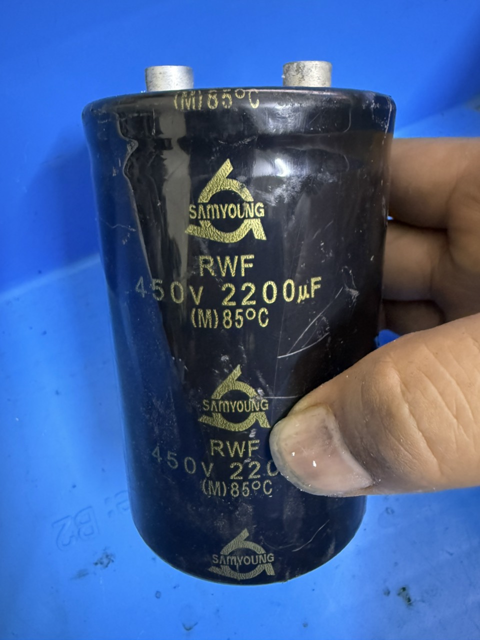 tu-samyoung-450v-2200uf-thao-may