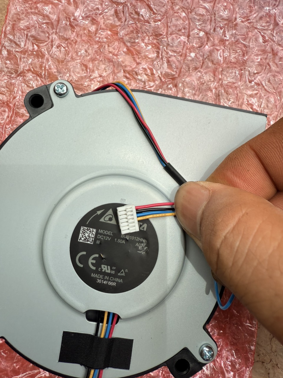 quat-so-12v-1-5a-delta-bub1012hn-chinh-hang