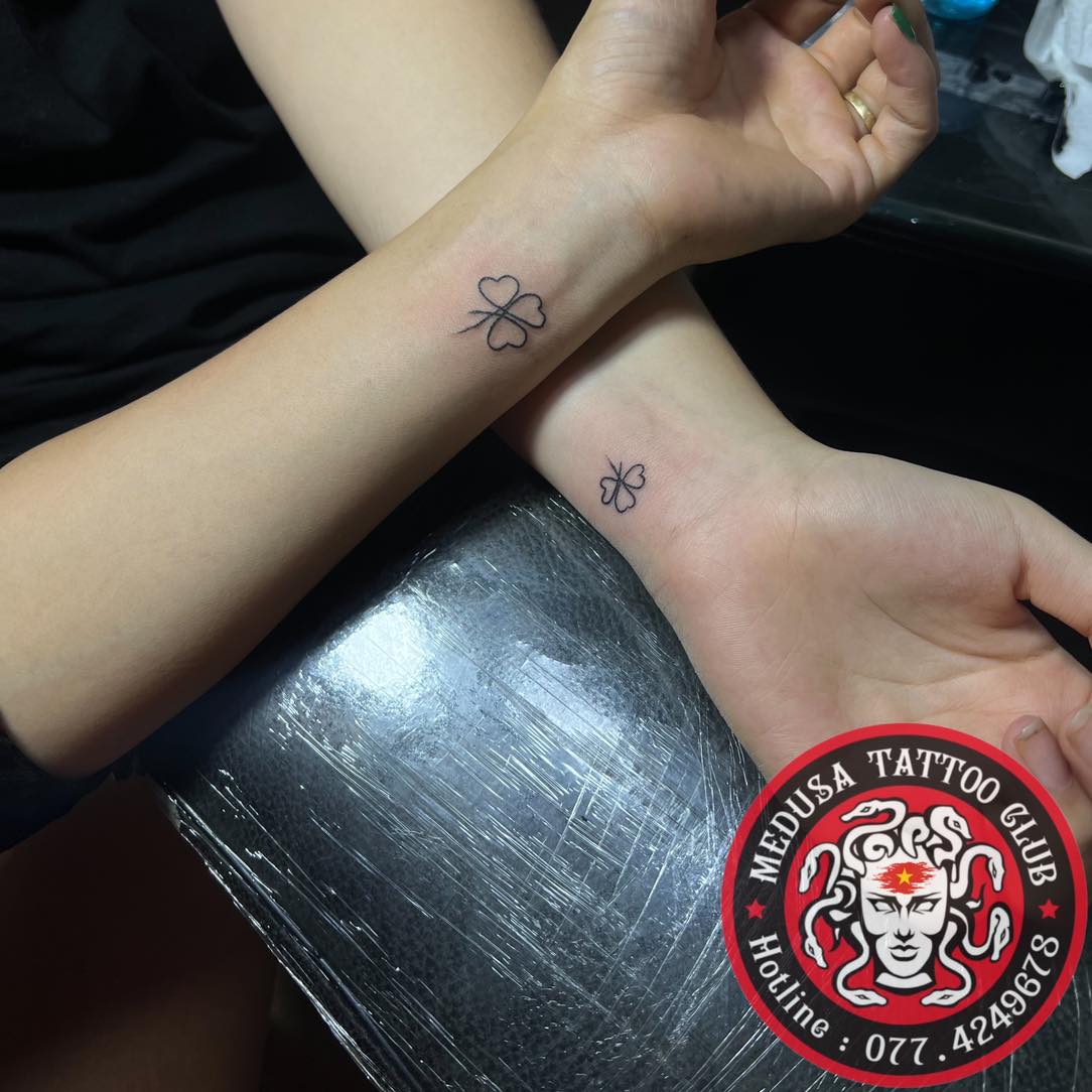Hình xăm hoa hồng ở cổ tay   Đỗ Nhân Tattoo Studio  Facebook