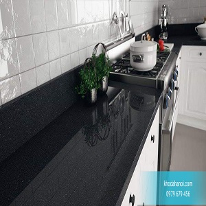 ve-dep-cua-da-kim-sa-trong-gian-bep-nha-ban