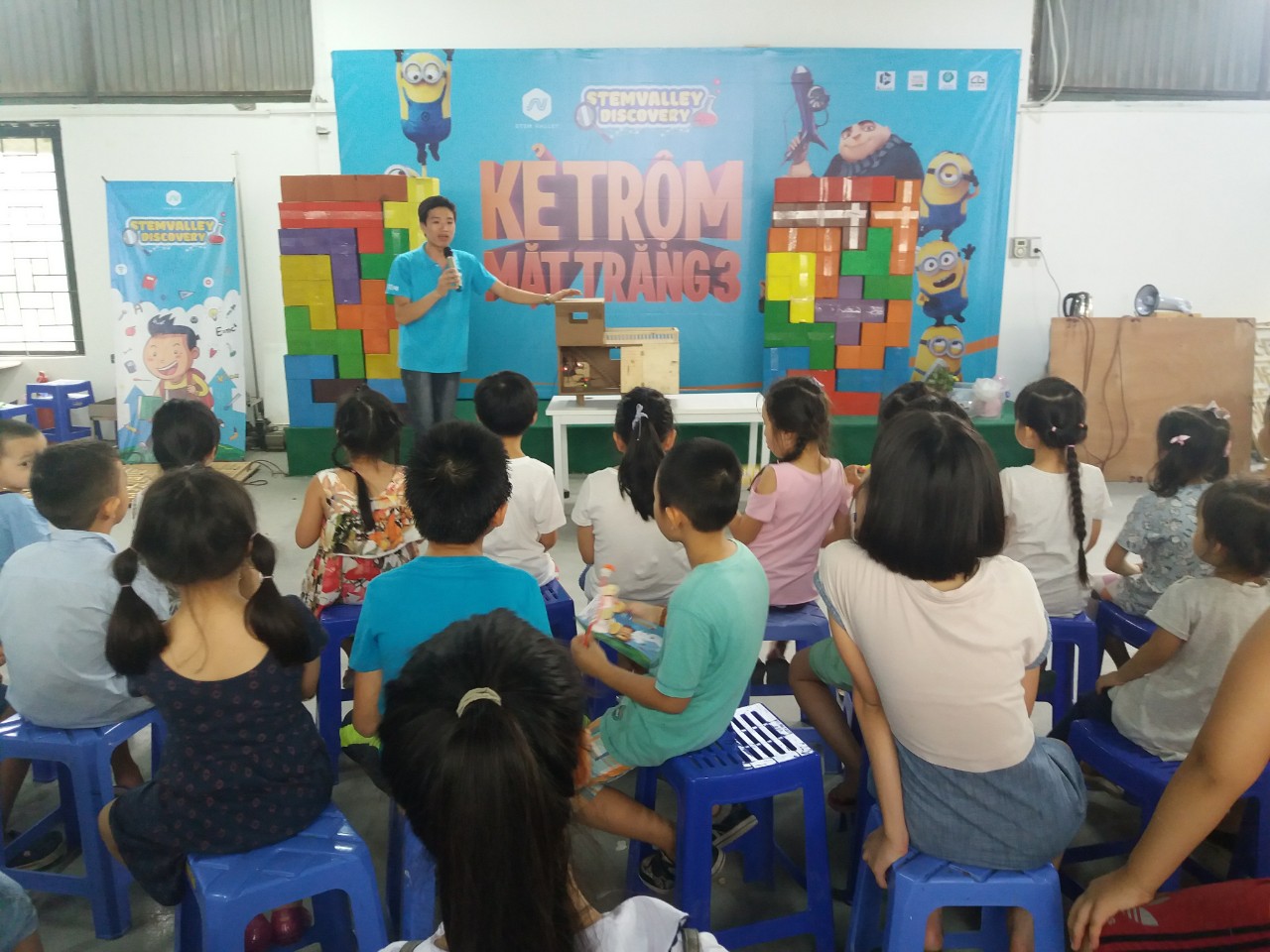 Ngày hội STEM- MINIONS - GIẢI CỨU MẶT TRĂNG