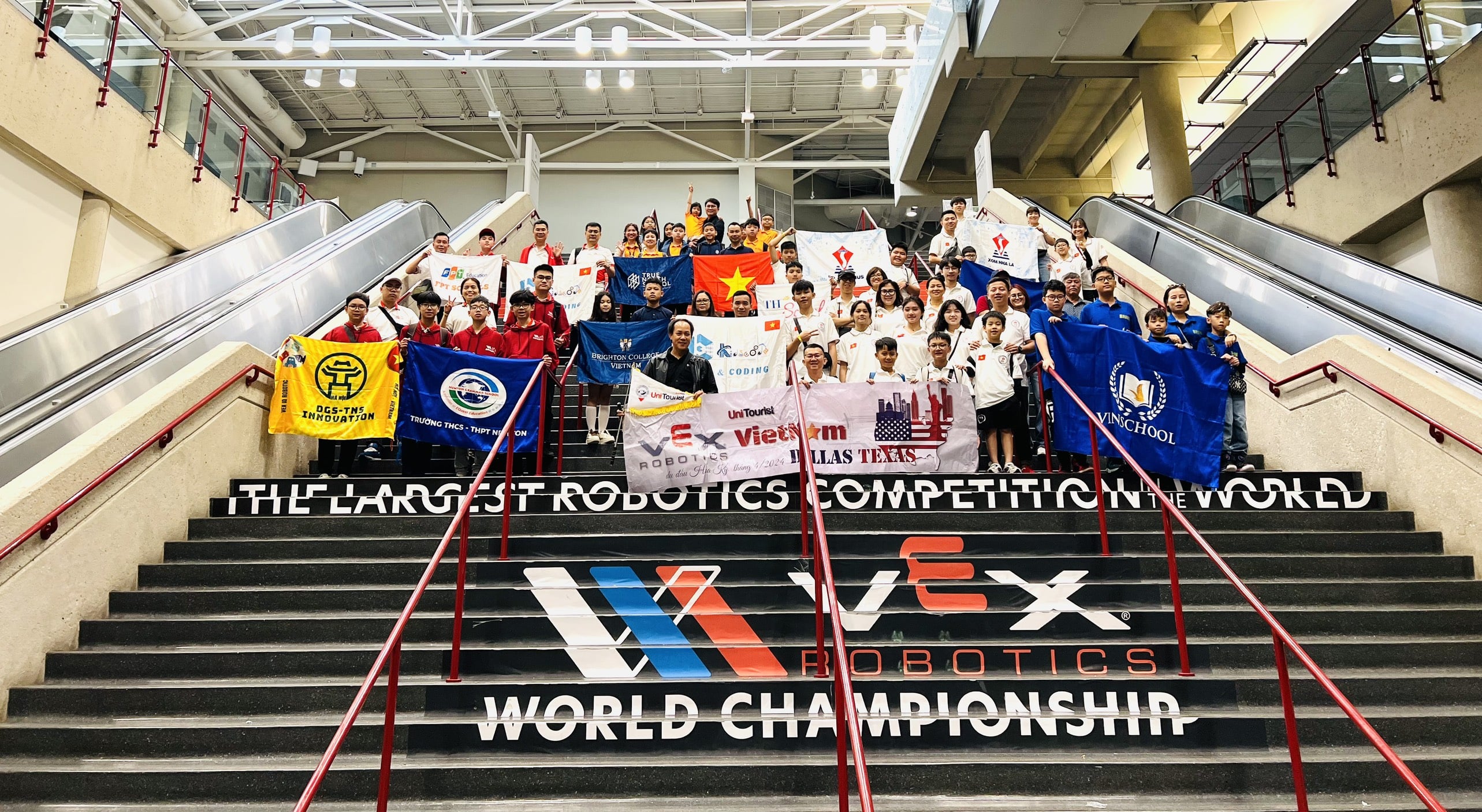 Các đội thi cần chuẩn bị gì để tham gia mùa giải VEX Robotics 2024 -2025?