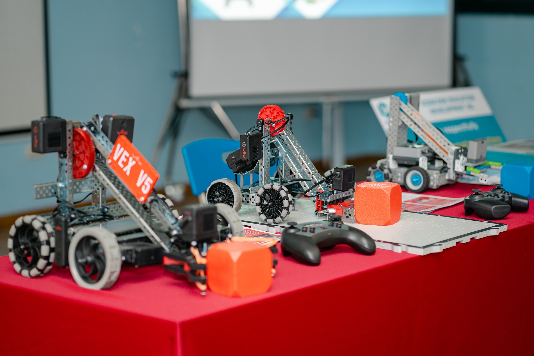 Học viện Kidscode STEM - Đại lý phân phối VEX Robotics chính hãng tại Việt Nam