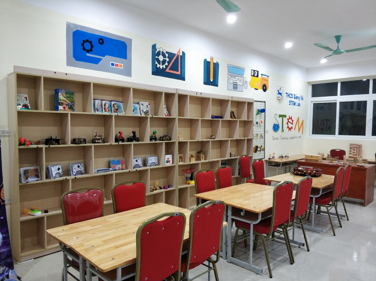 MakerSpace Khoa học & Công nghệ THCS