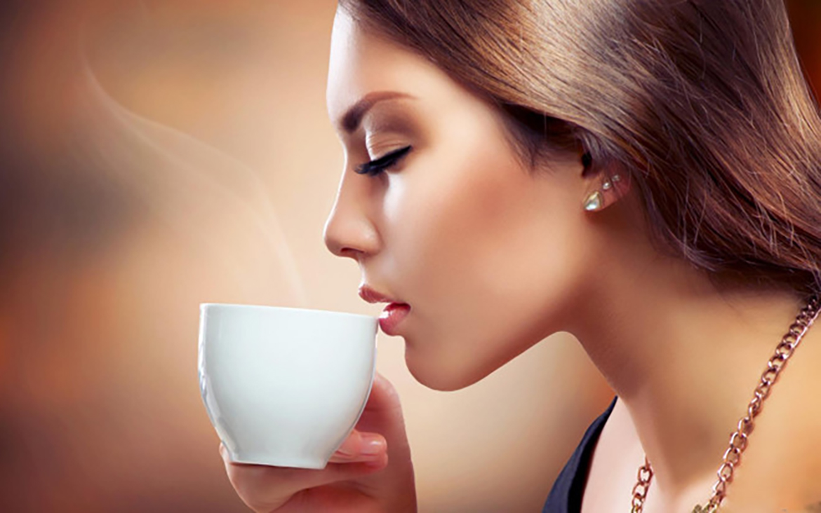 Gợi ý 7 cách làm môi hồng tự nhiên không cần son