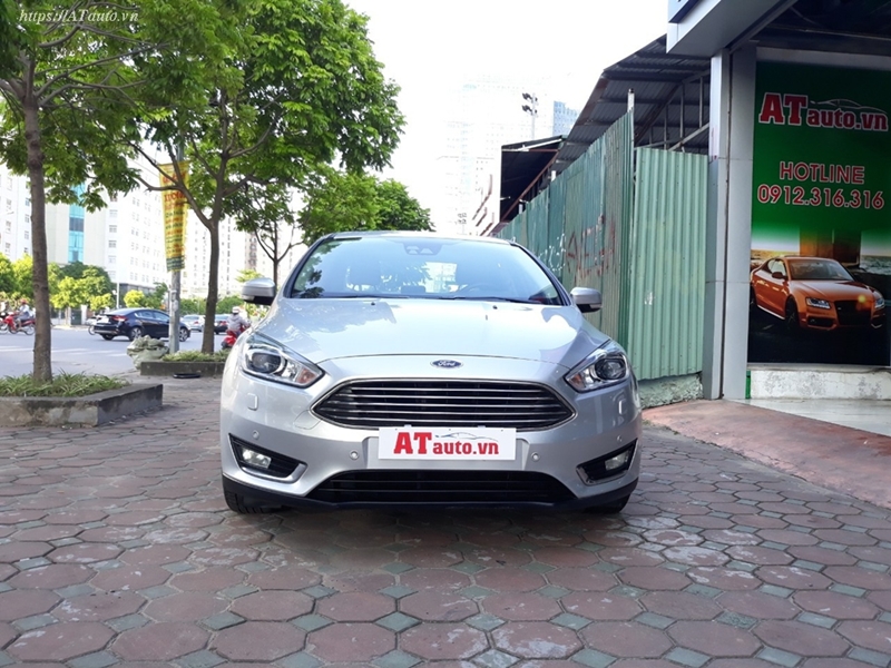 Xe Ford Focus tại salon ATauto